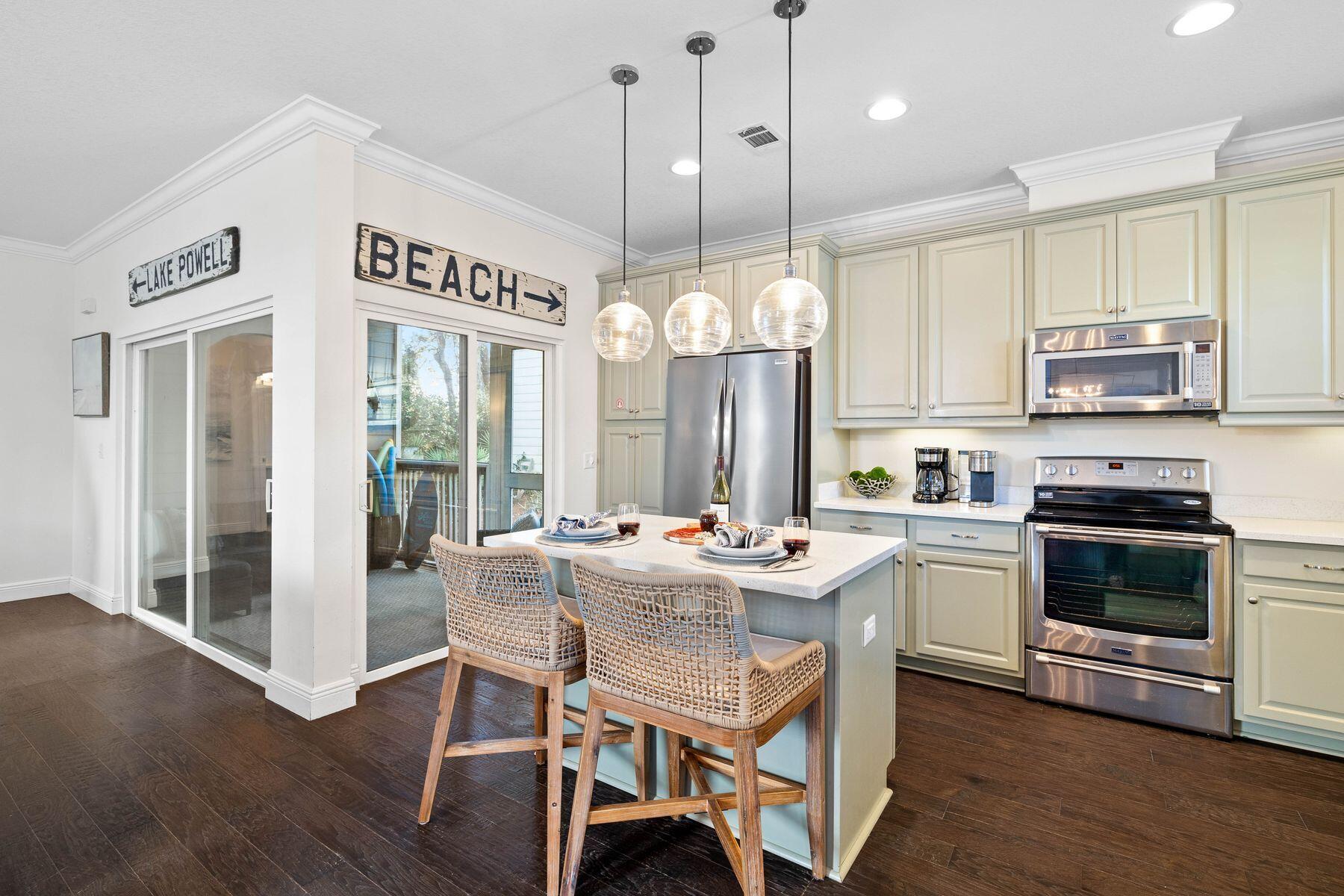 PINEWOOD PRESERVE - Residential