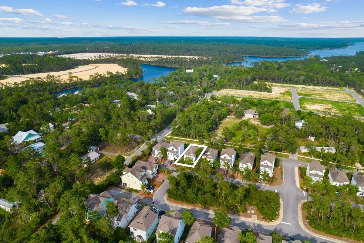 PINEWOOD PRESERVE - Residential
