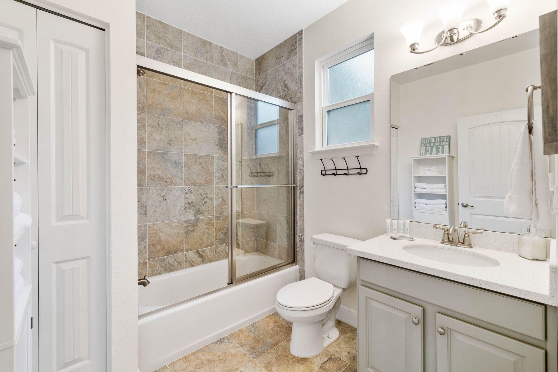 PINEWOOD PRESERVE - Residential