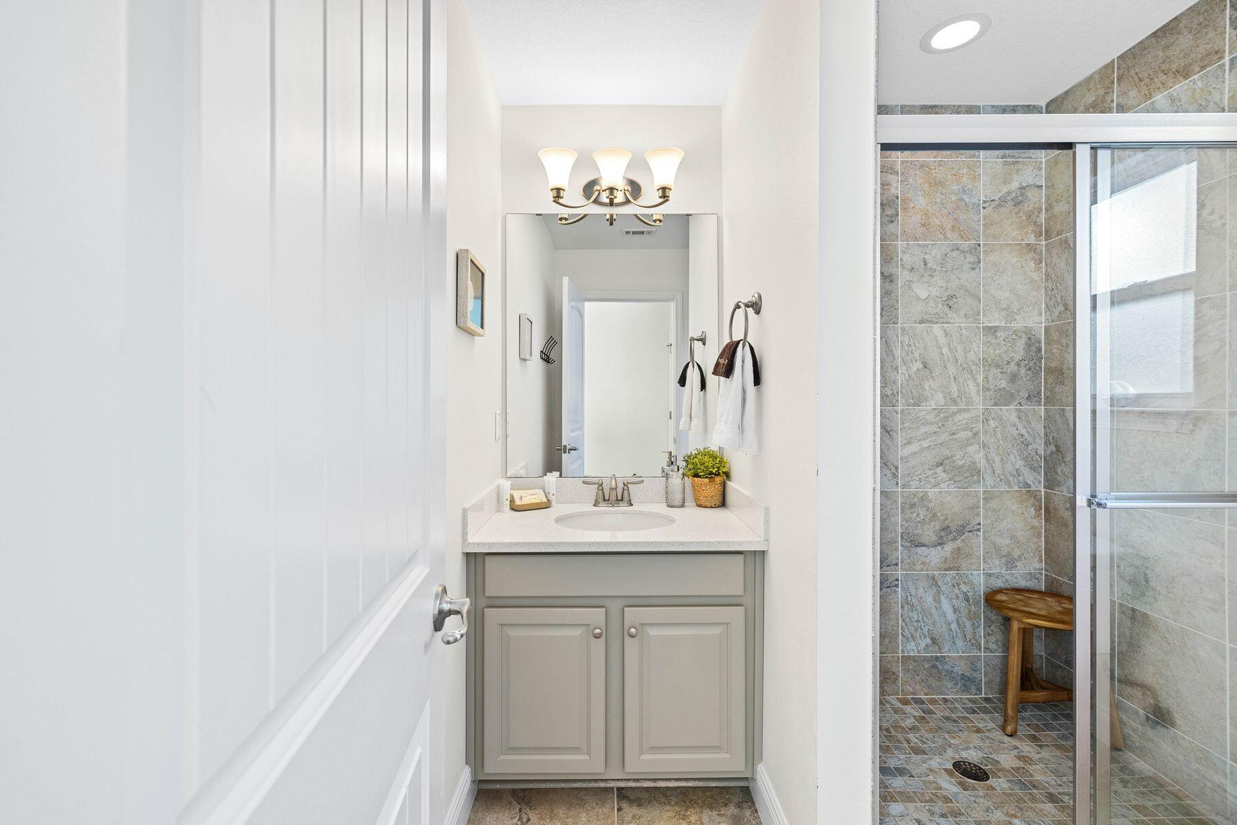 PINEWOOD PRESERVE - Residential