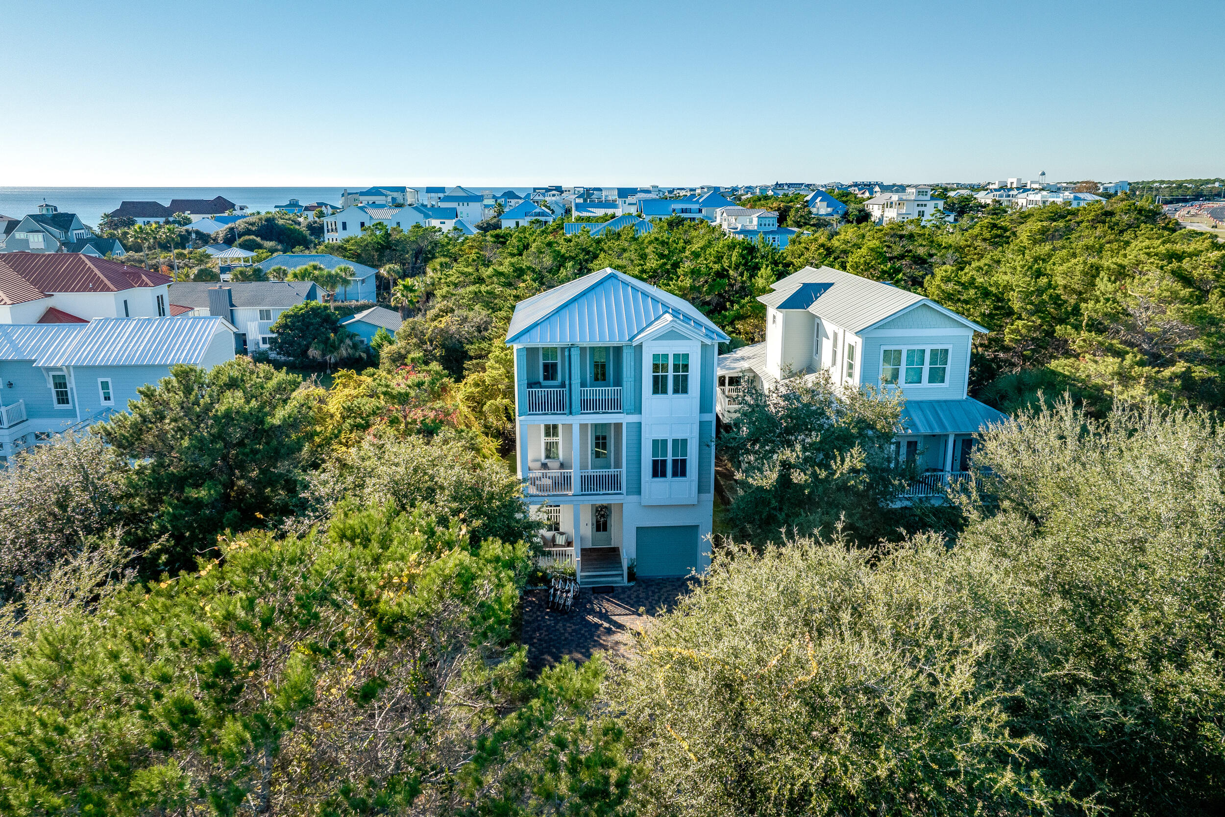 POMPANO PLACE - Residential