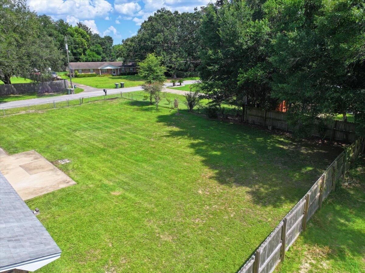 LAKE FRANCIS HOMES - Residential
