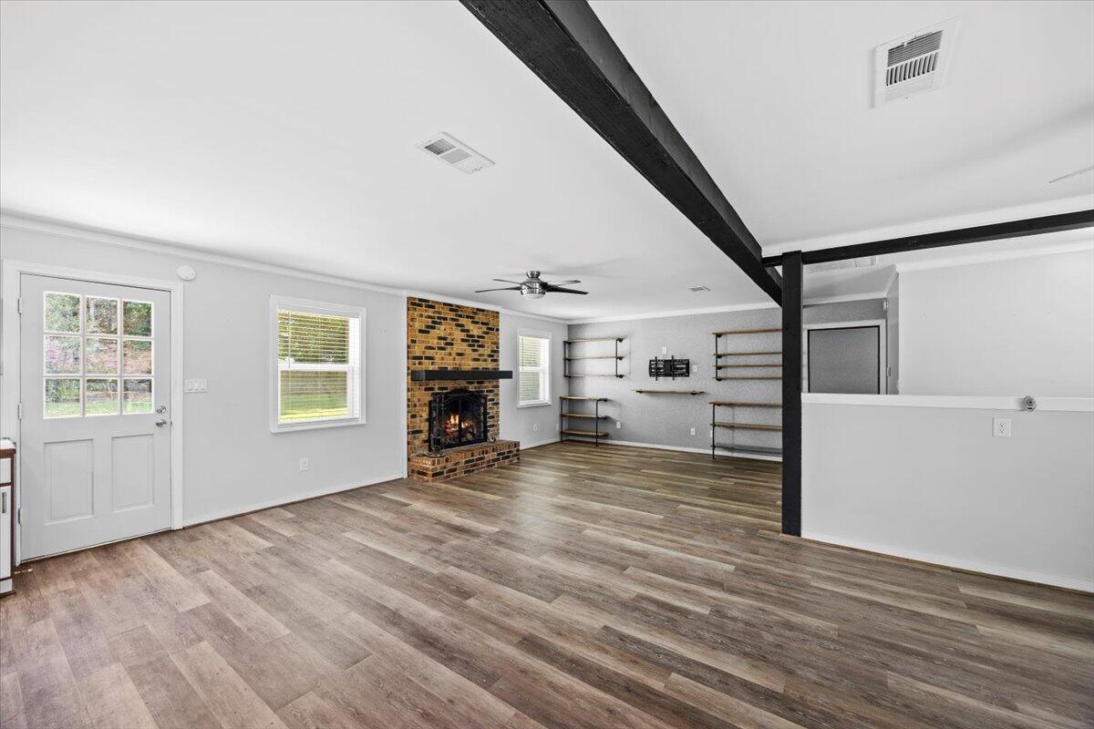 LAKE FRANCIS HOMES - Residential