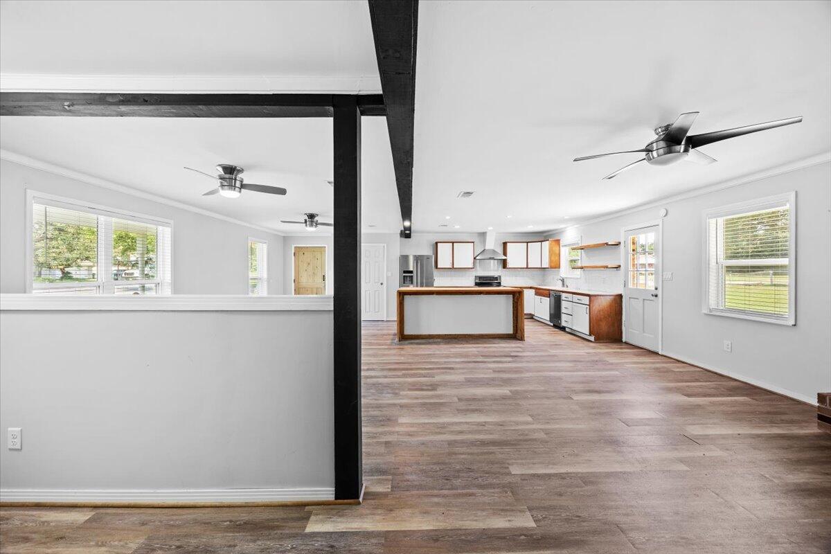 LAKE FRANCIS HOMES - Residential