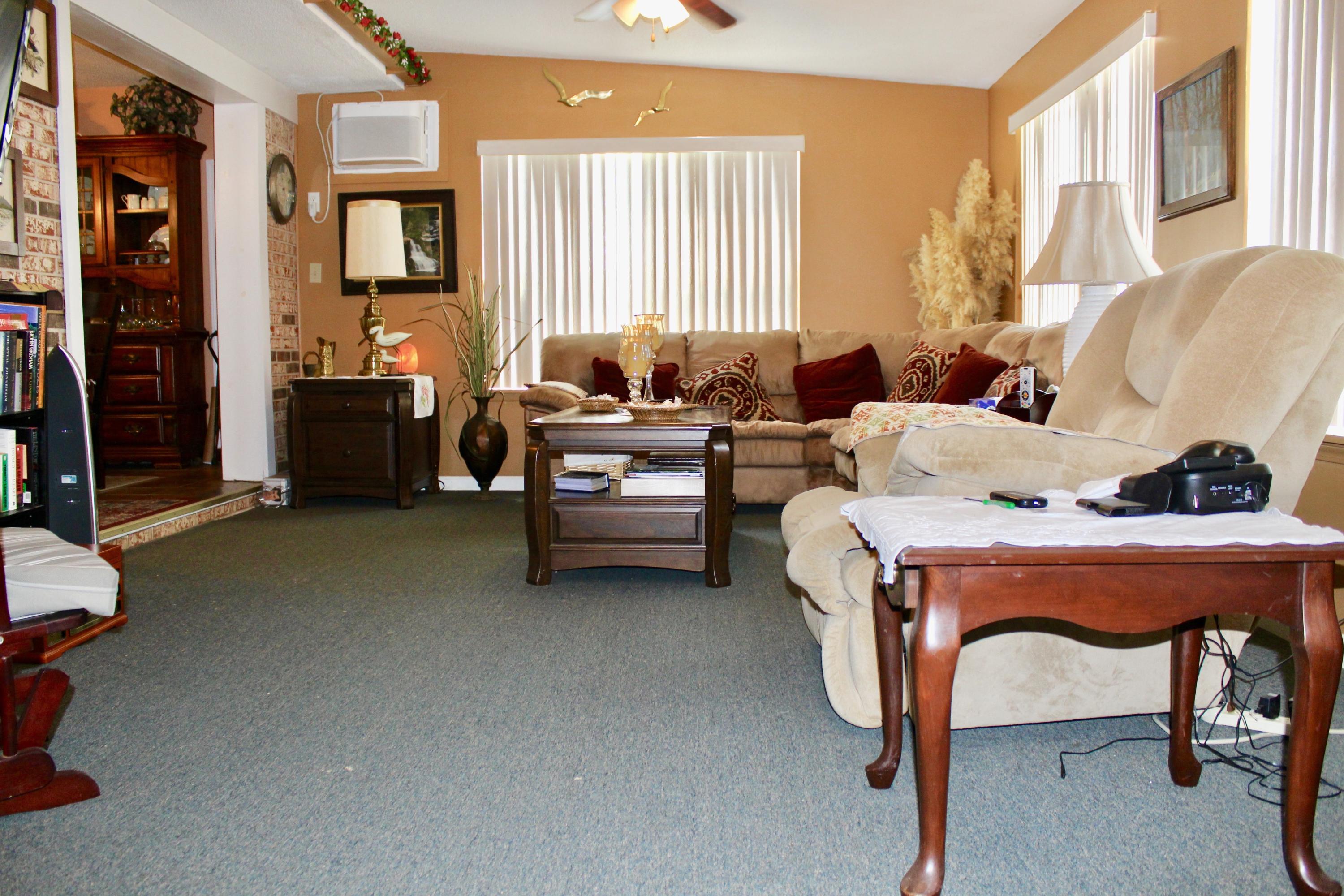 NO RECORDED SUBDIVISION - Residential