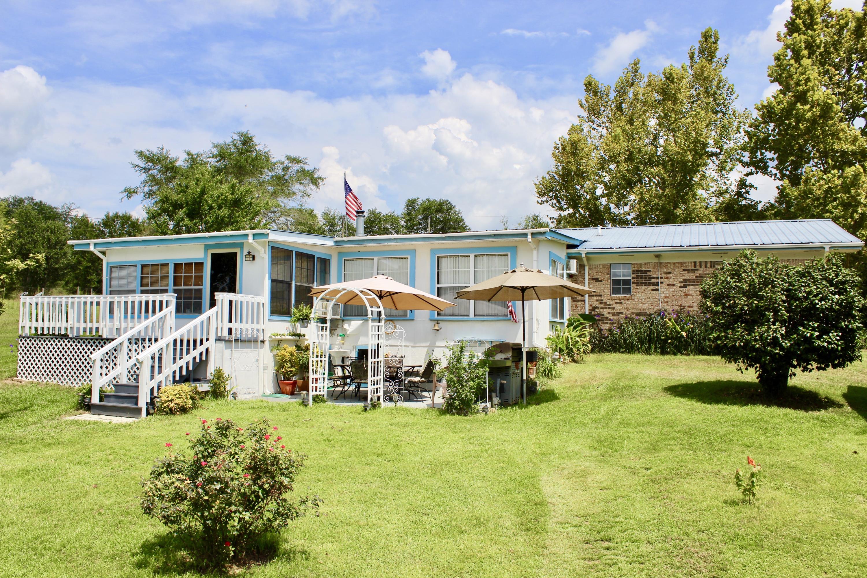 NO RECORDED SUBDIVISION - Residential