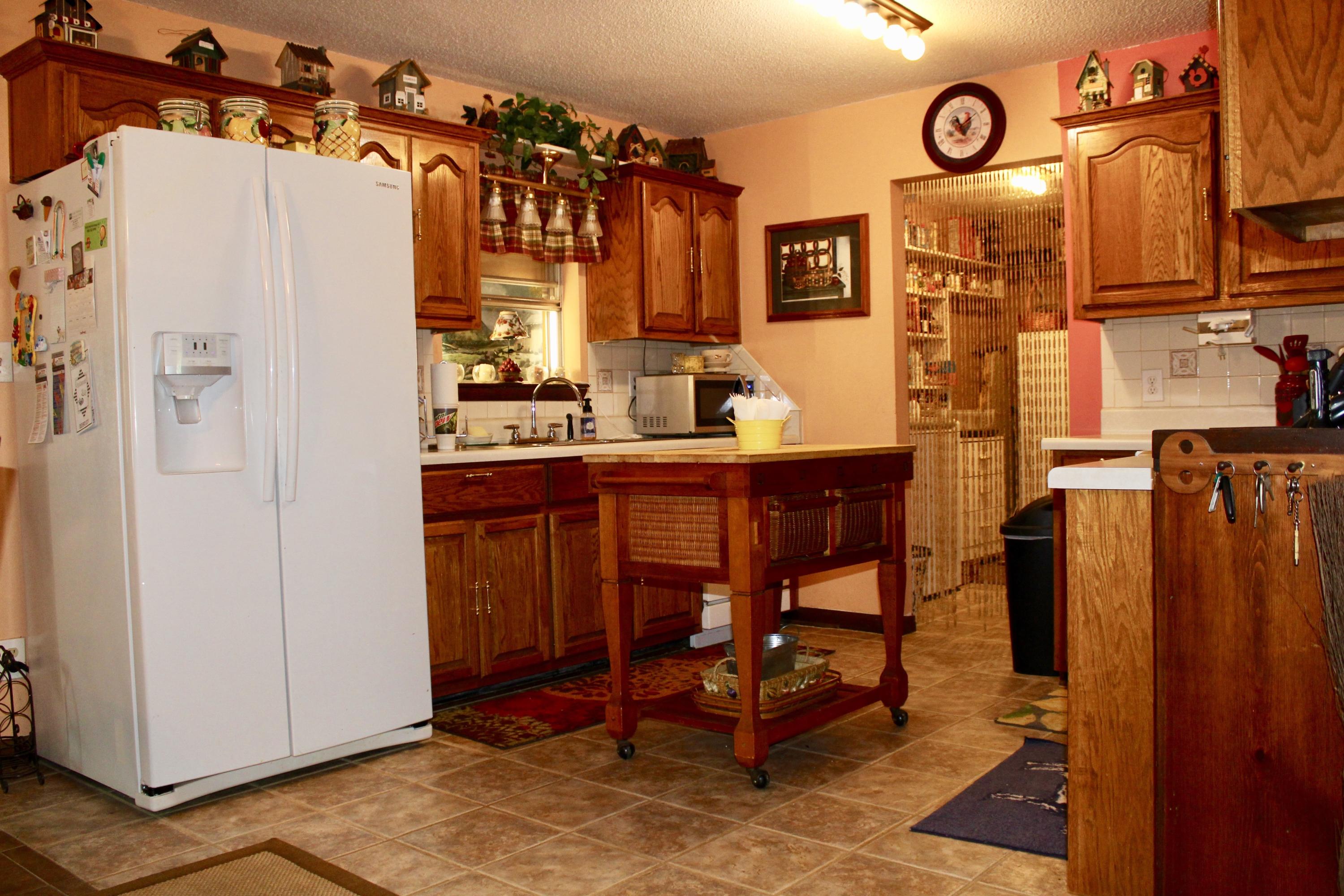 NO RECORDED SUBDIVISION - Residential