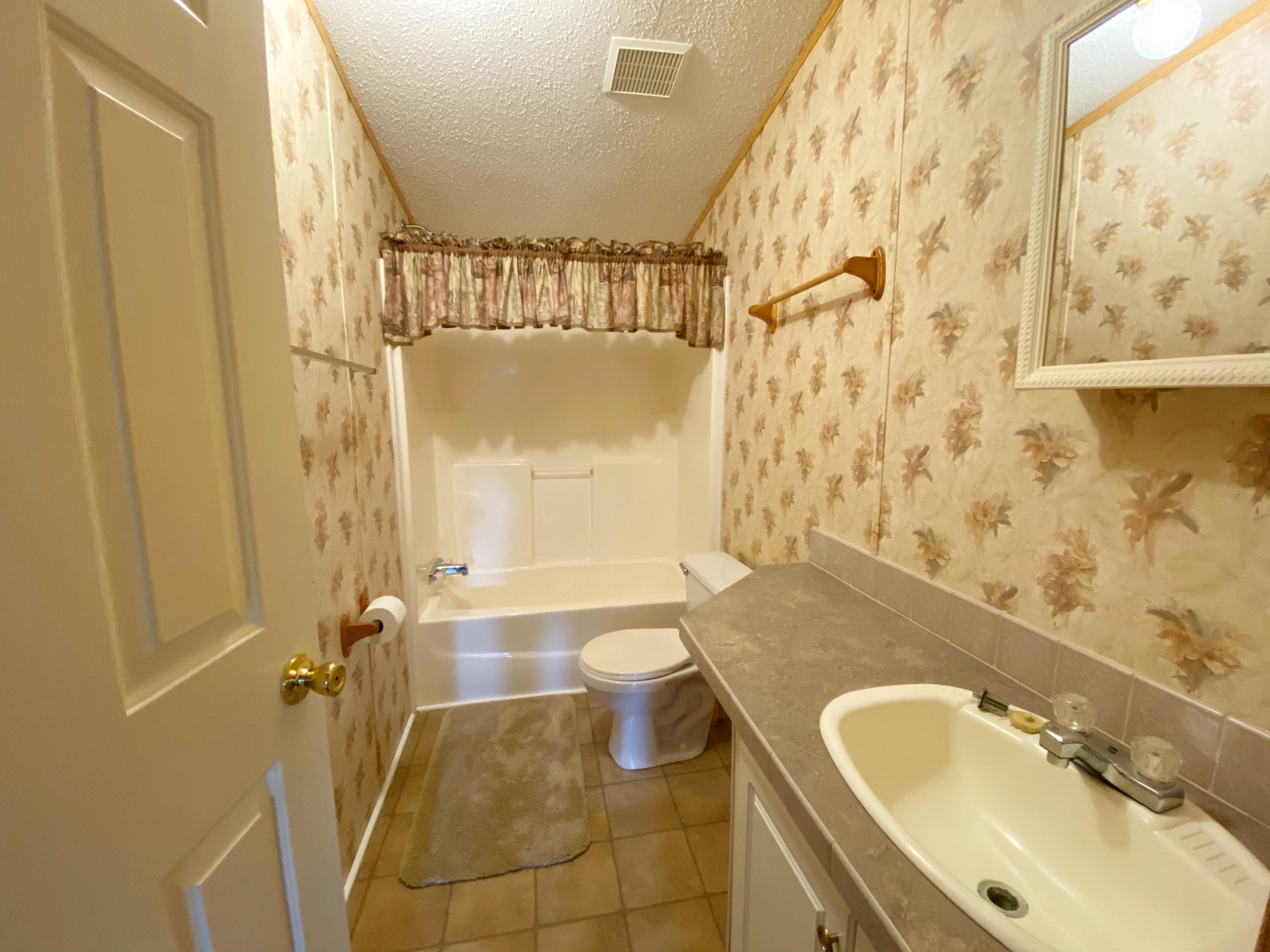 OAKWOOD HILLS UNIT 2 - Residential