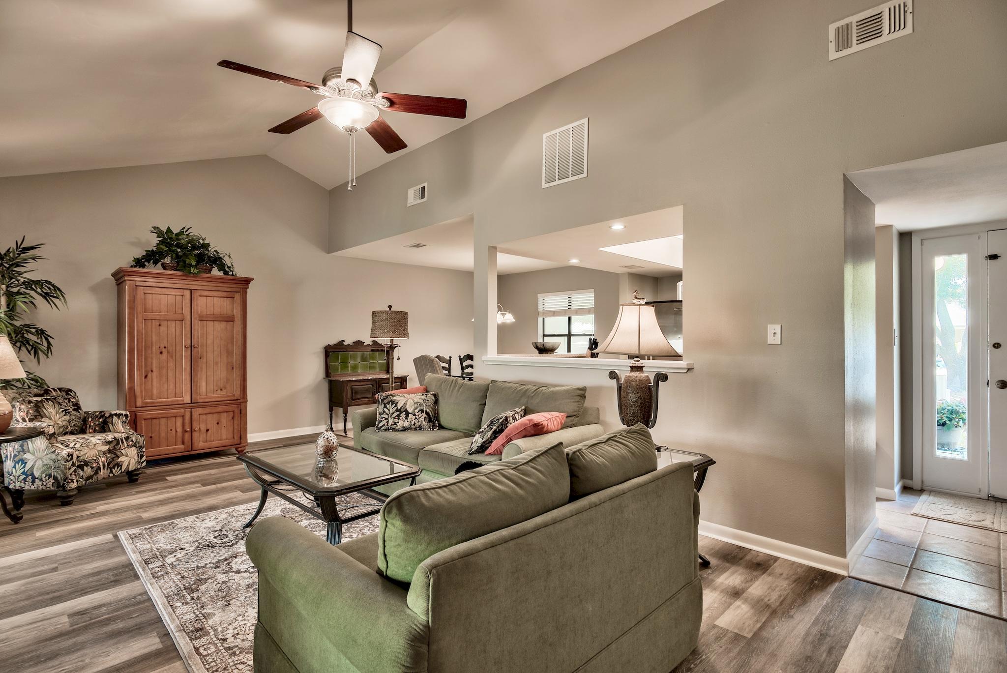 BAYOU VILLAGE CONDO PH 1 - Residential