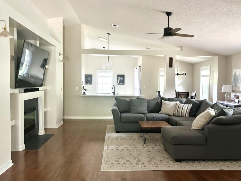 PLANTATION AT BLUEWATER BAY - Residential Lease