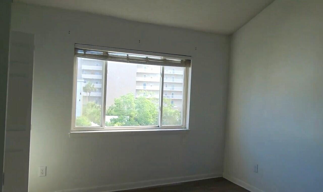 COMMODORES LANDING - Residential