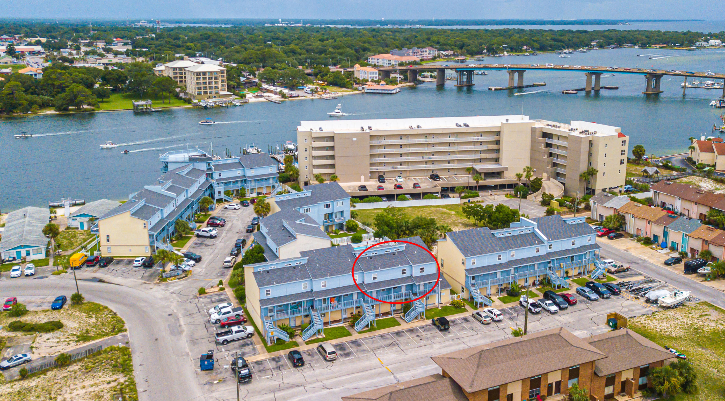 COMMODORES LANDING - Residential