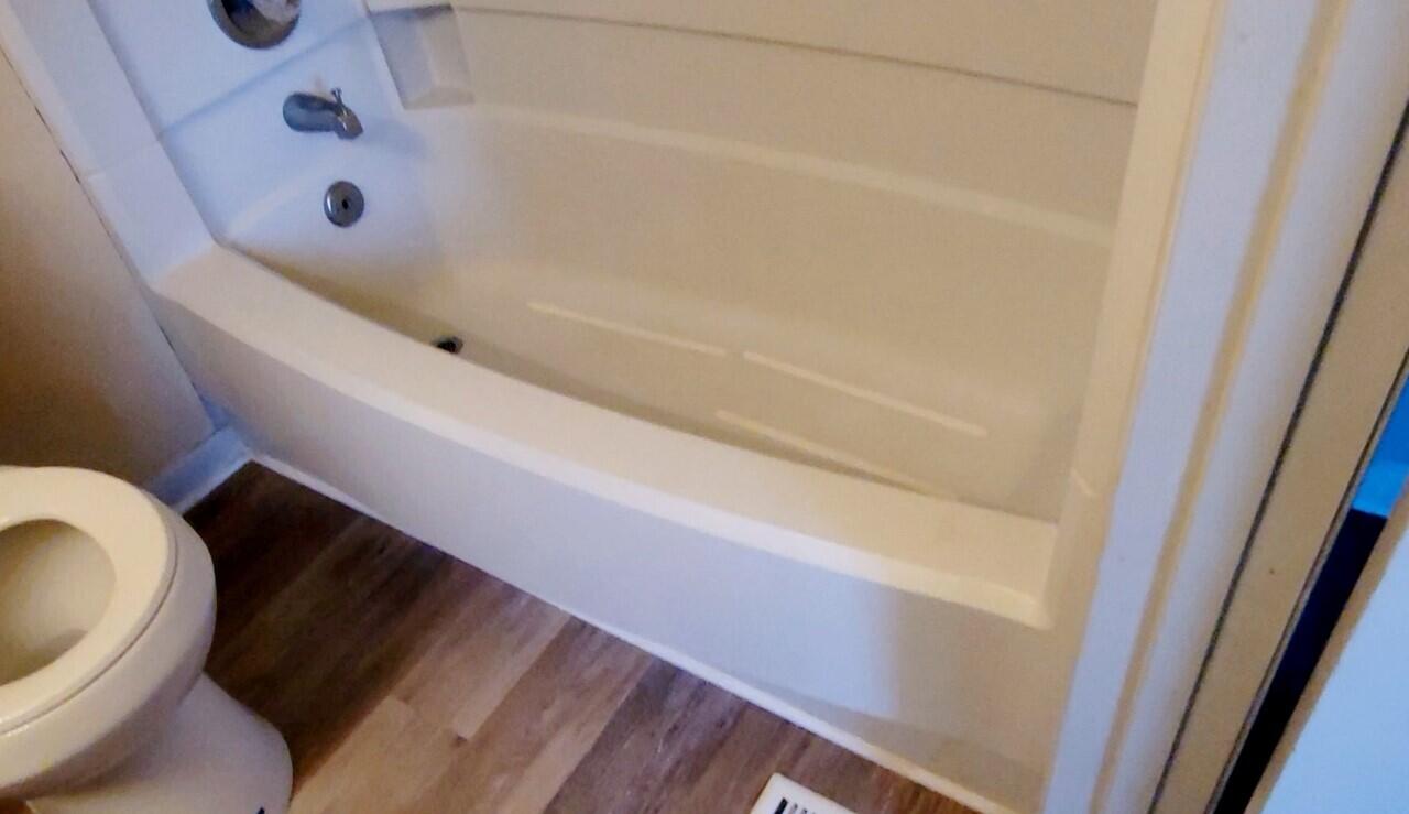 COMMODORES LANDING - Residential