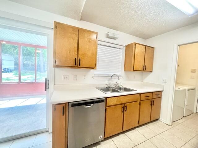 SOUTH POINTE ESTATES - Residential Lease