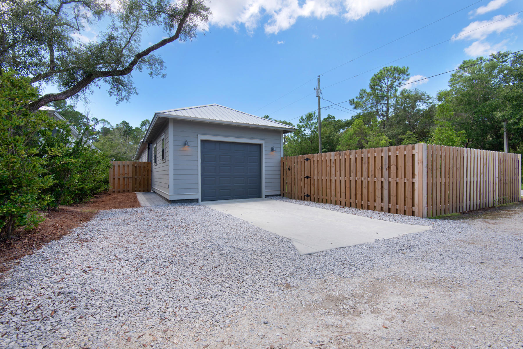 GRAYTON BAYOU - Residential