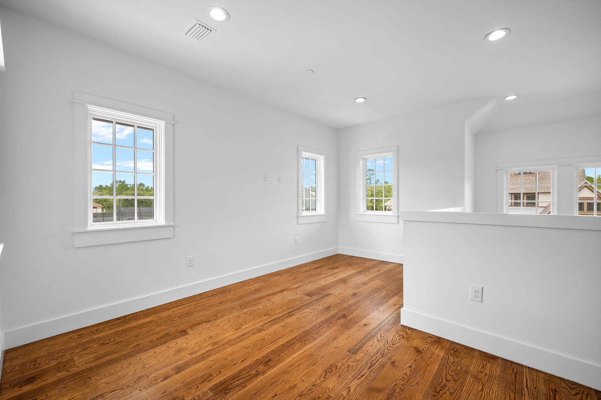 WILD HERON - Residential