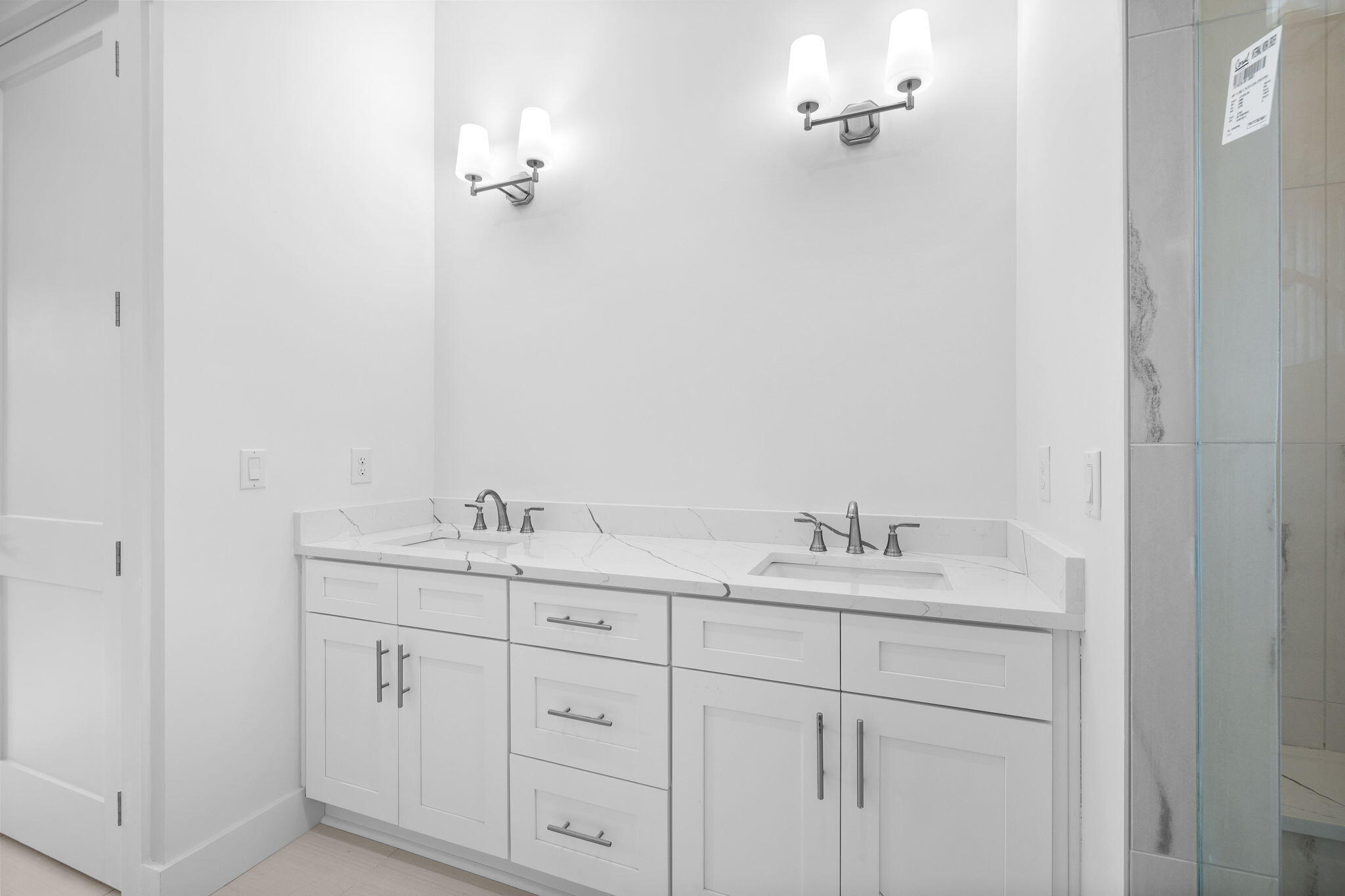 WILD HERON - Residential