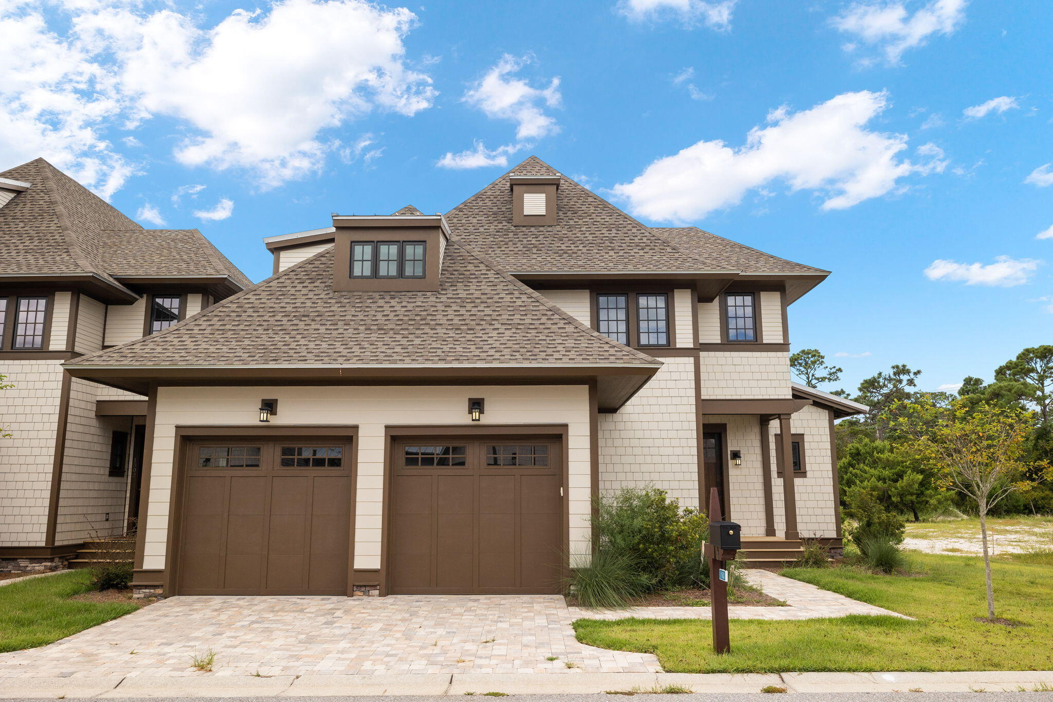 WILD HERON - Residential