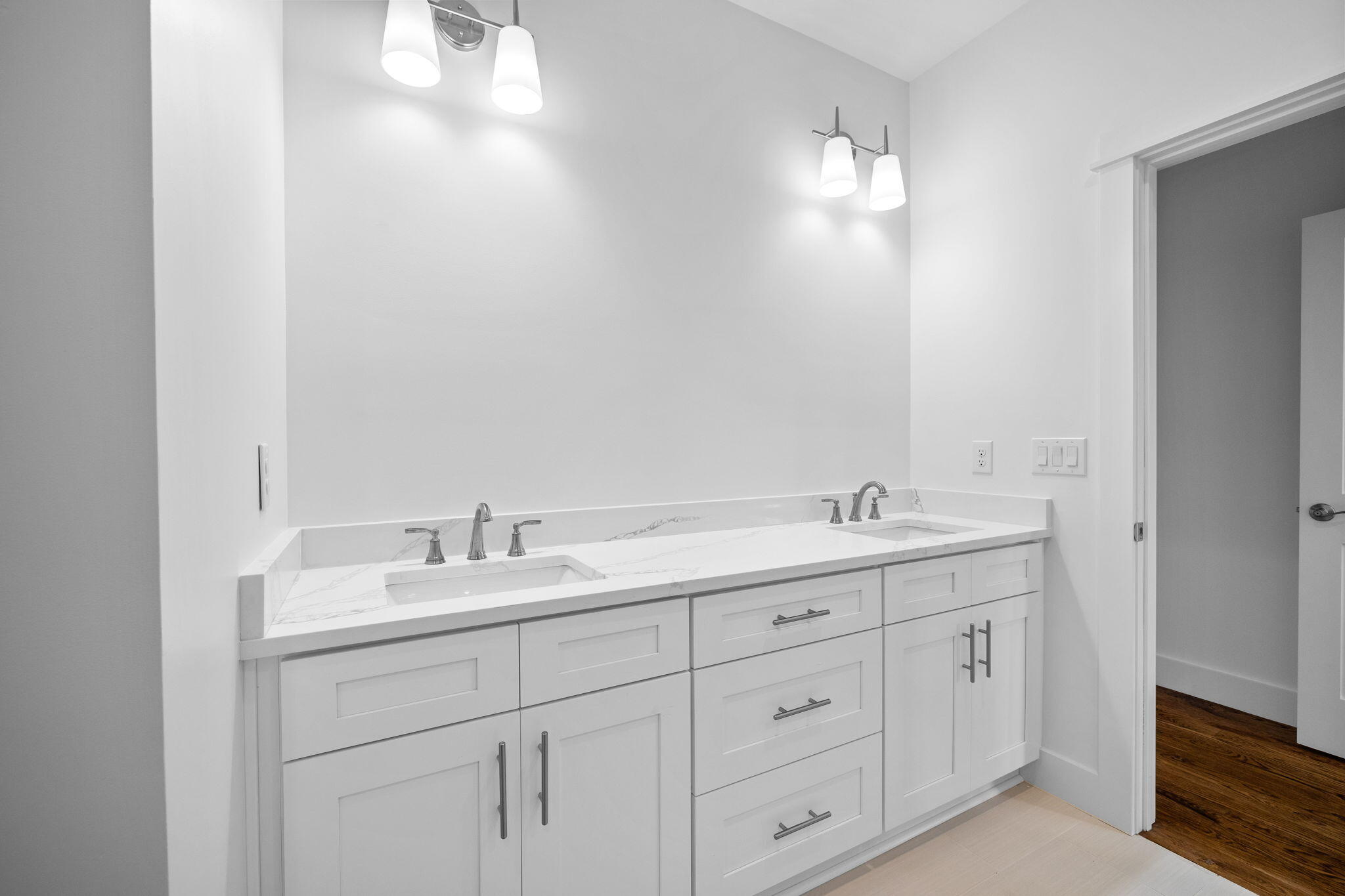 WILD HERON - Residential