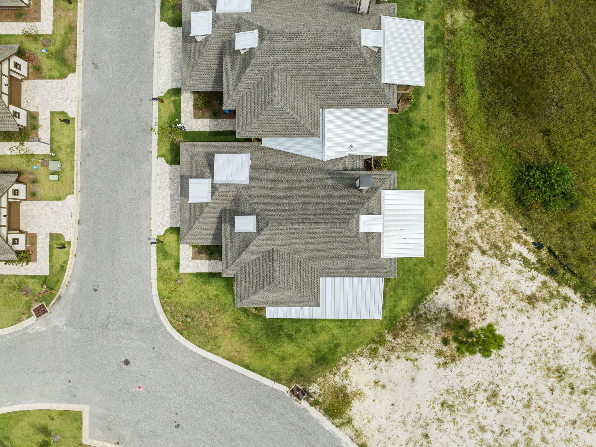 WILD HERON - Residential