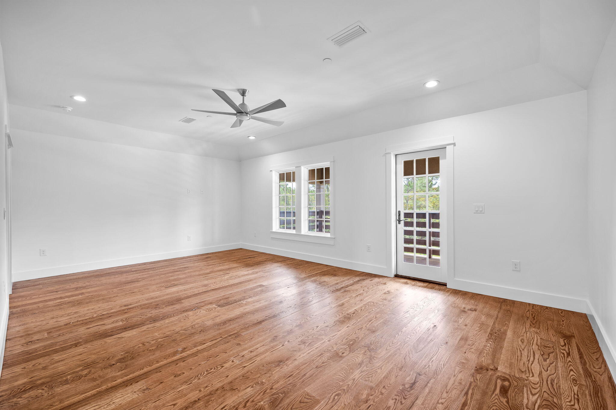 WILD HERON - Residential