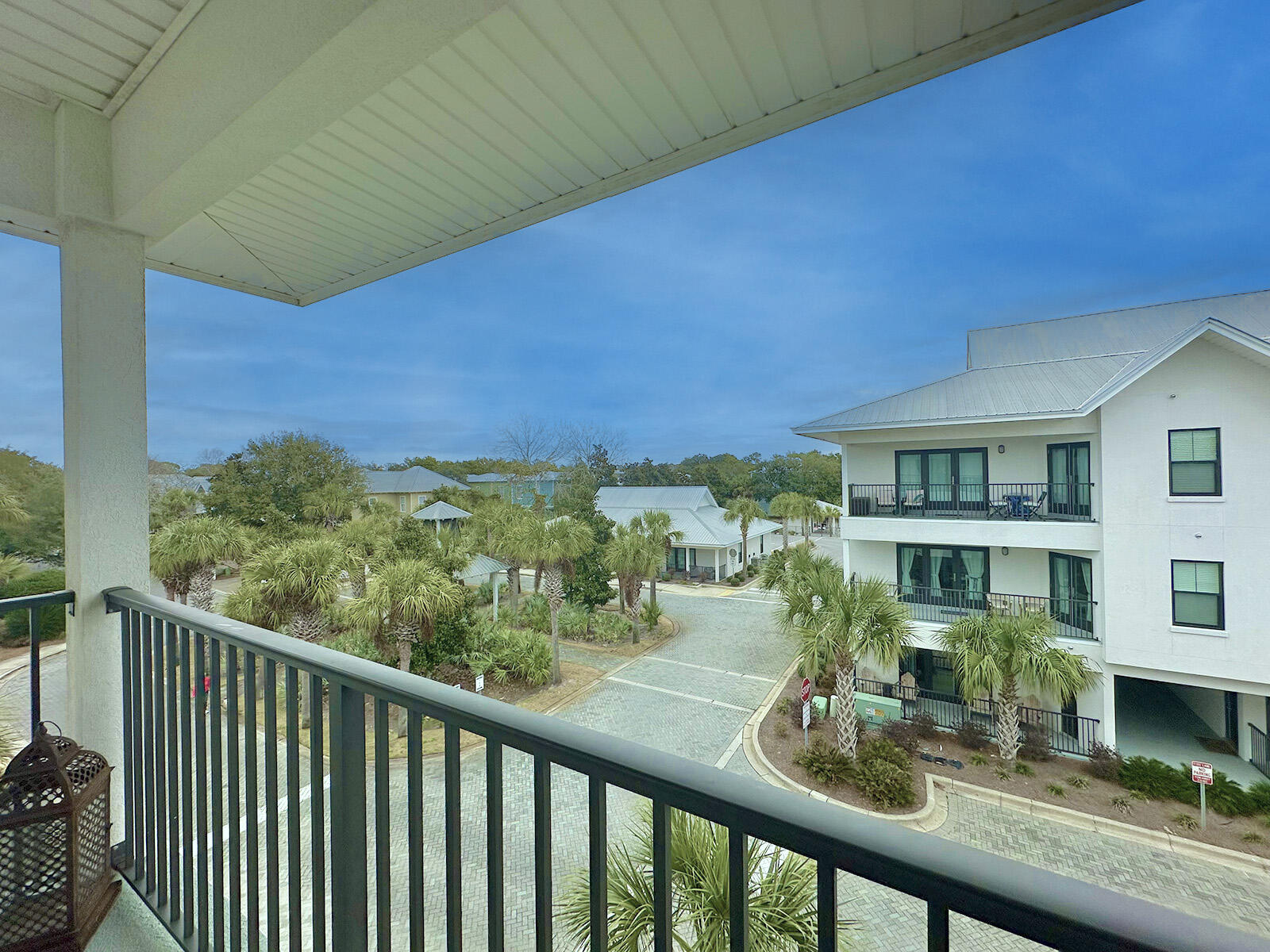 Hidden Lake Condominium - Residential