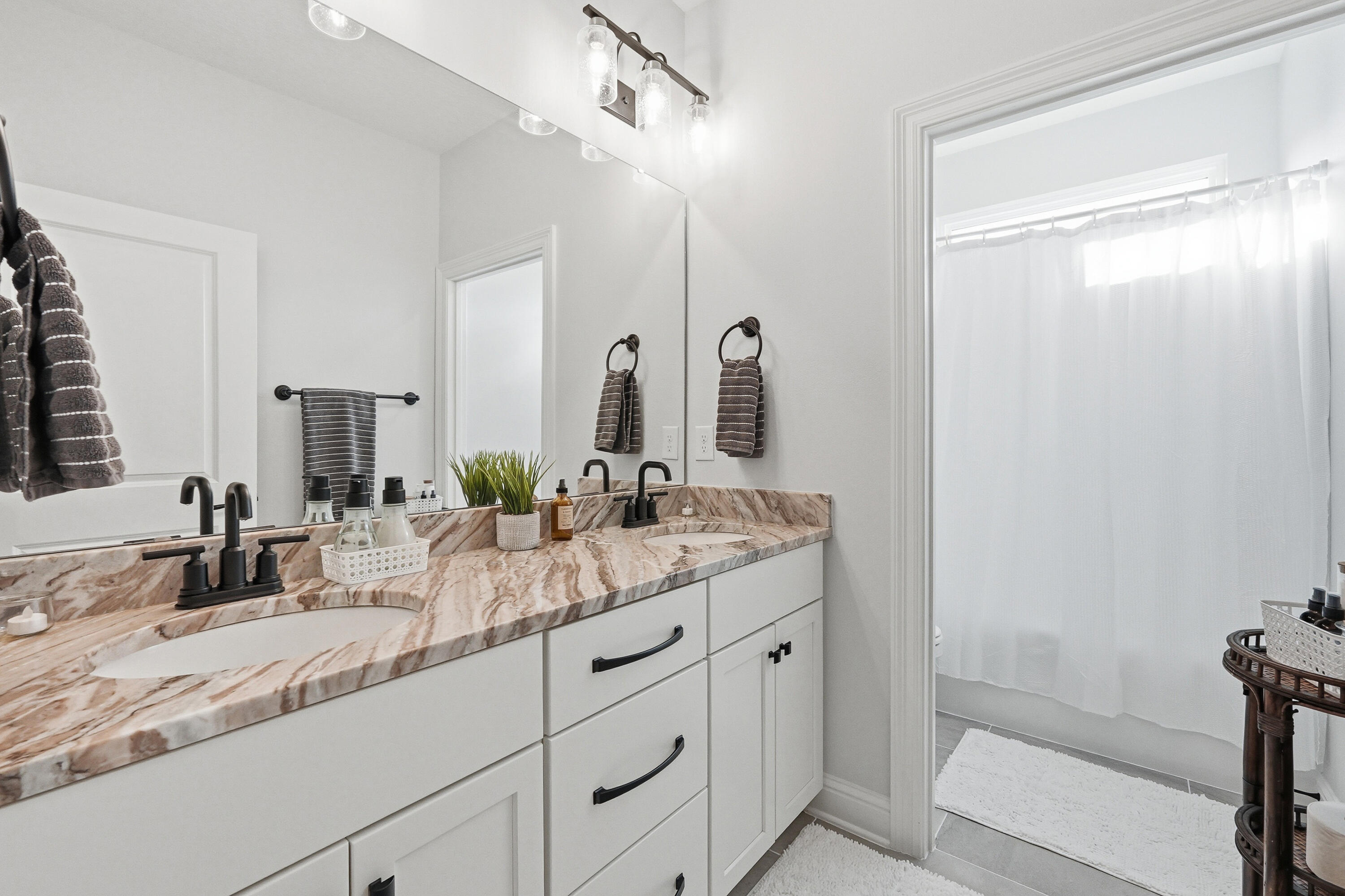 MILL CREEK FARMS - Residential