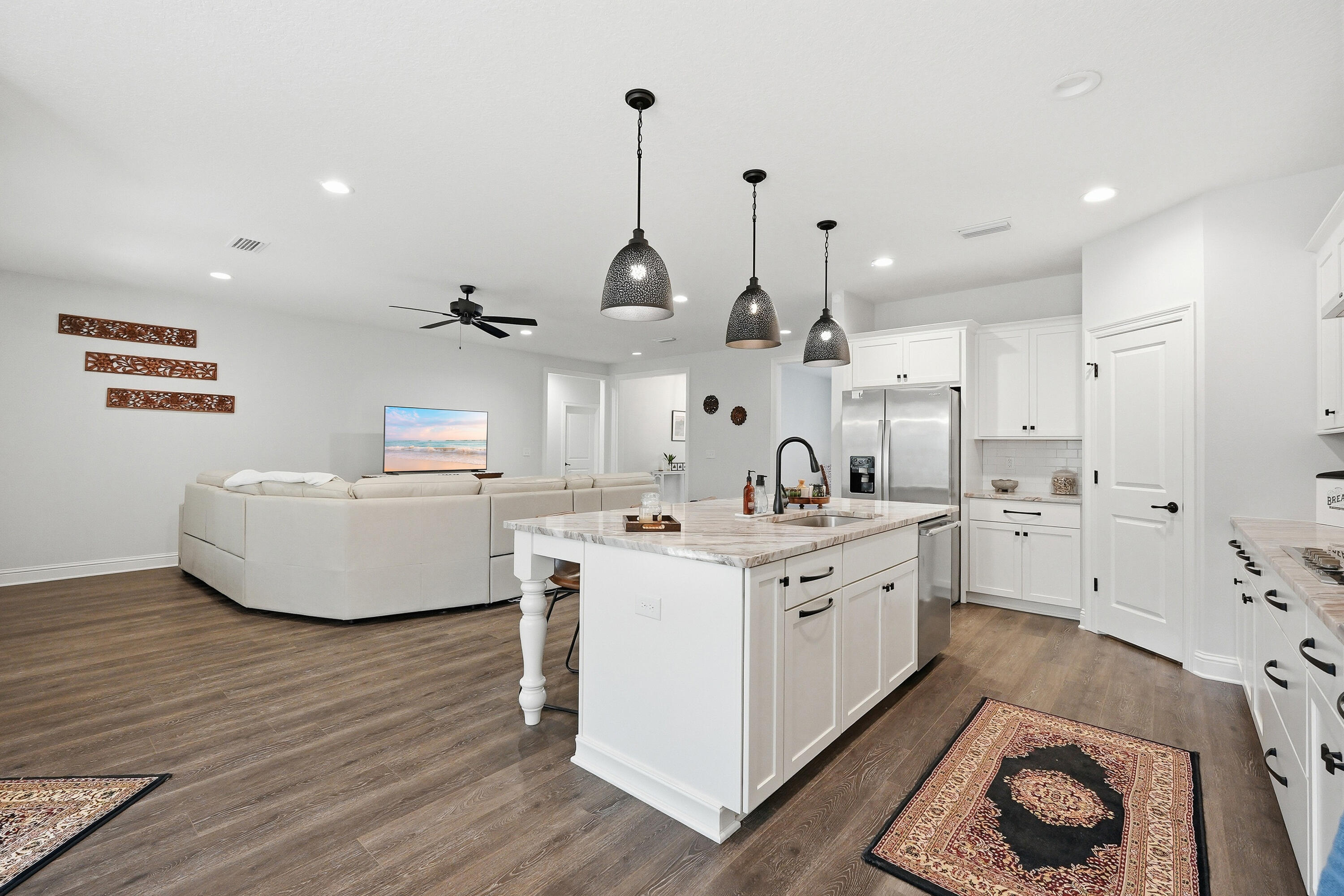 MILL CREEK FARMS - Residential