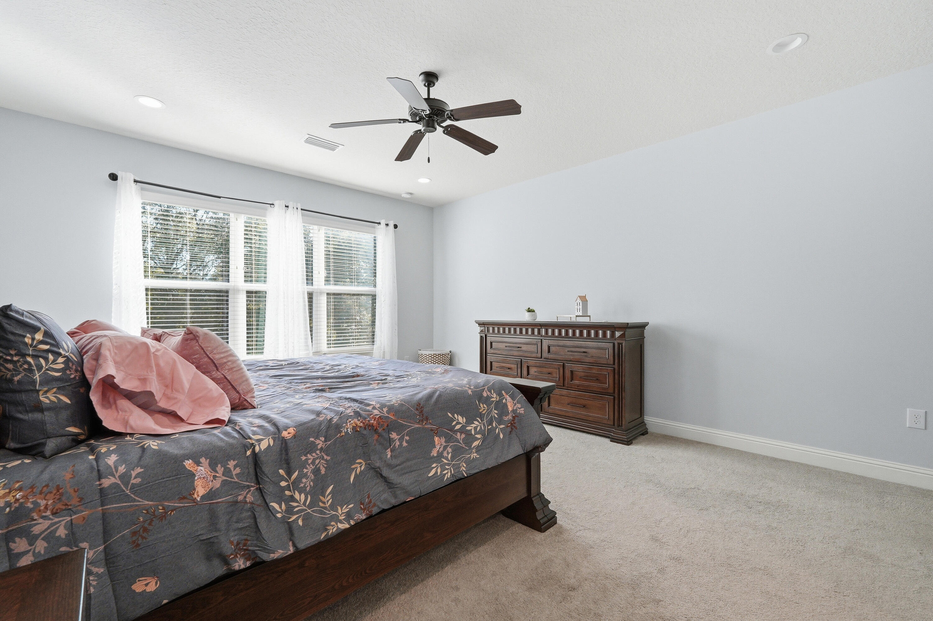 MILL CREEK FARMS - Residential