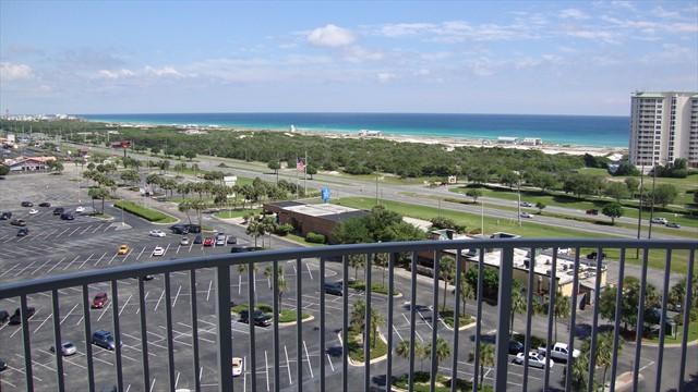 THE PALMS OF DESTIN - Residential