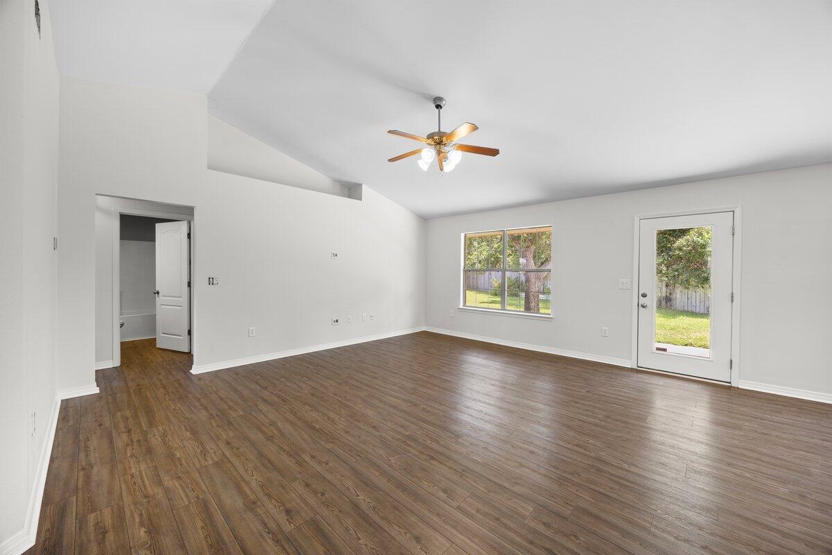 BAY PINES - Residential