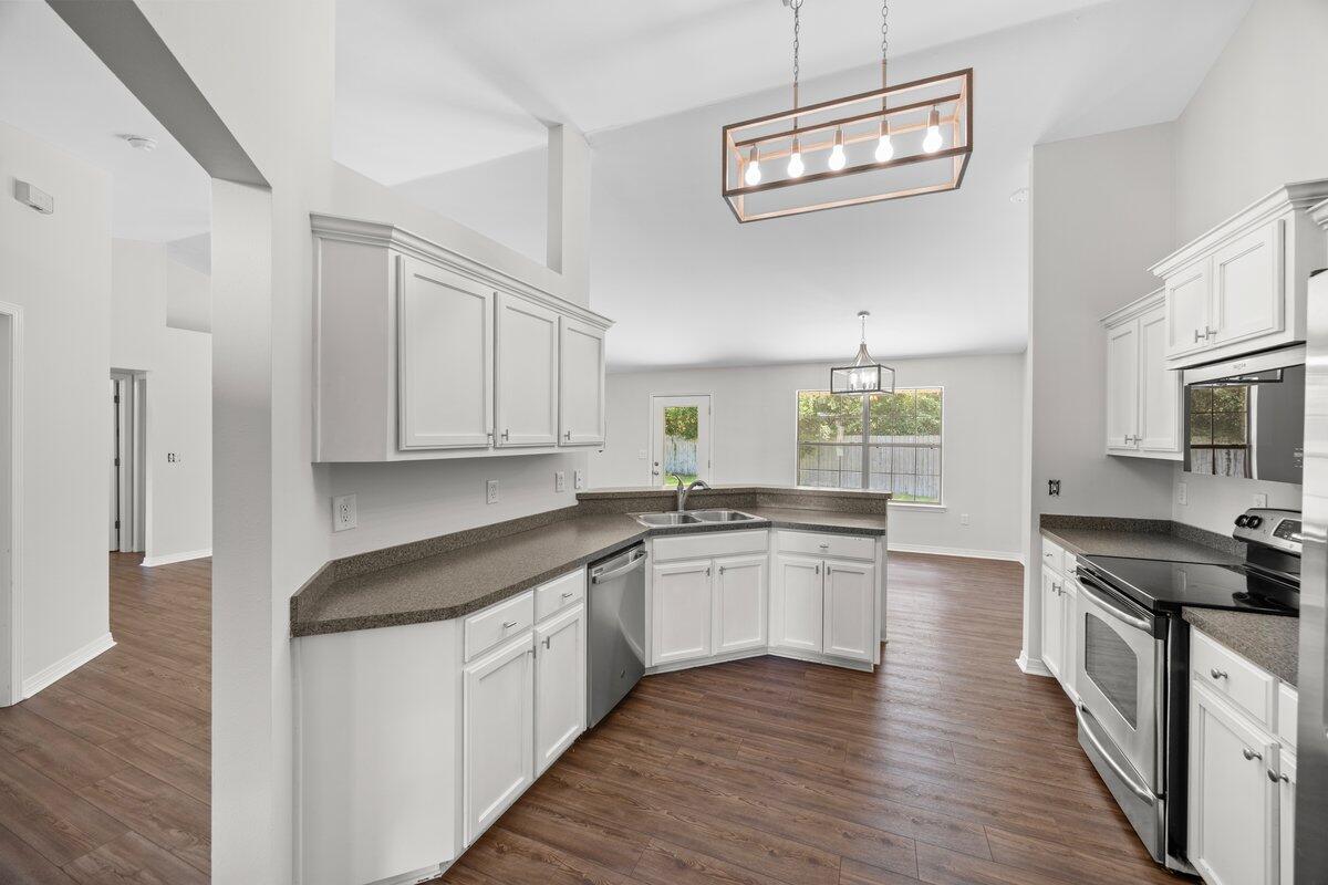 BAY PINES - Residential