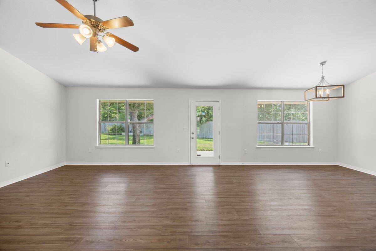 BAY PINES - Residential