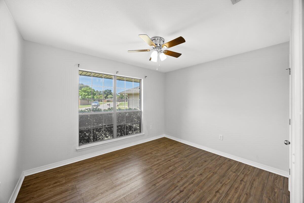 BAY PINES - Residential