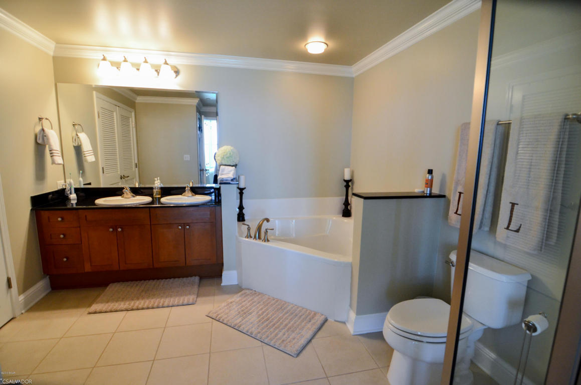 Aqua Condo - Residential