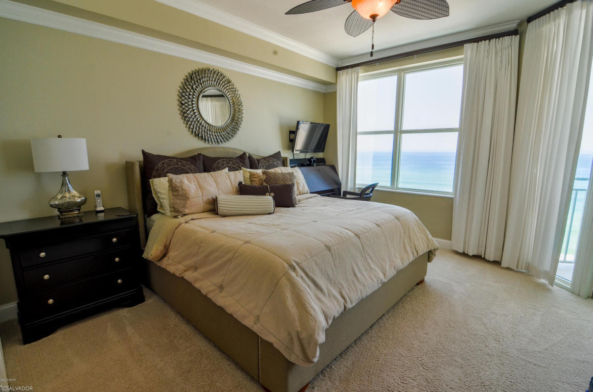 Aqua Condo - Residential