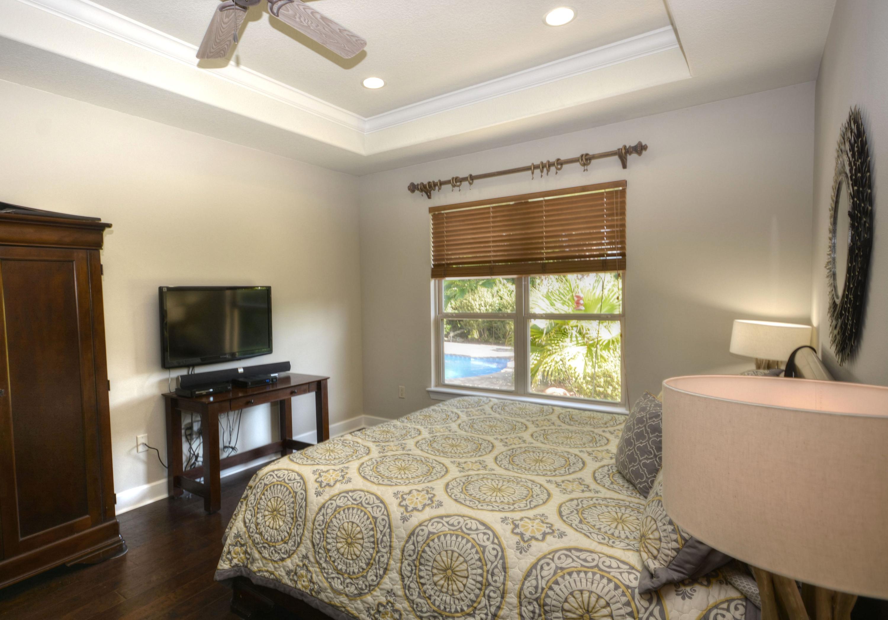 CHARDONNAY ESTATES - Residential