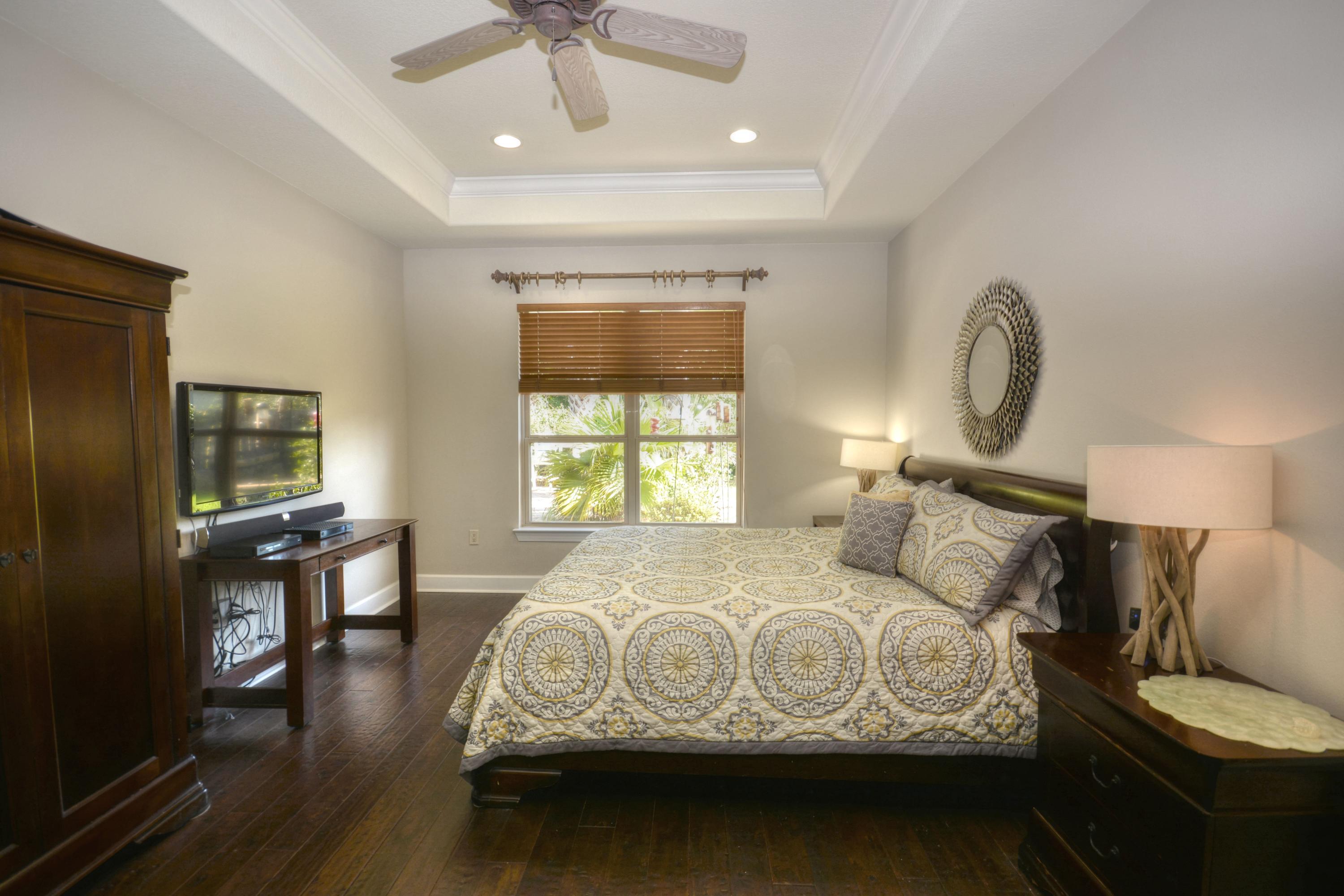 CHARDONNAY ESTATES - Residential