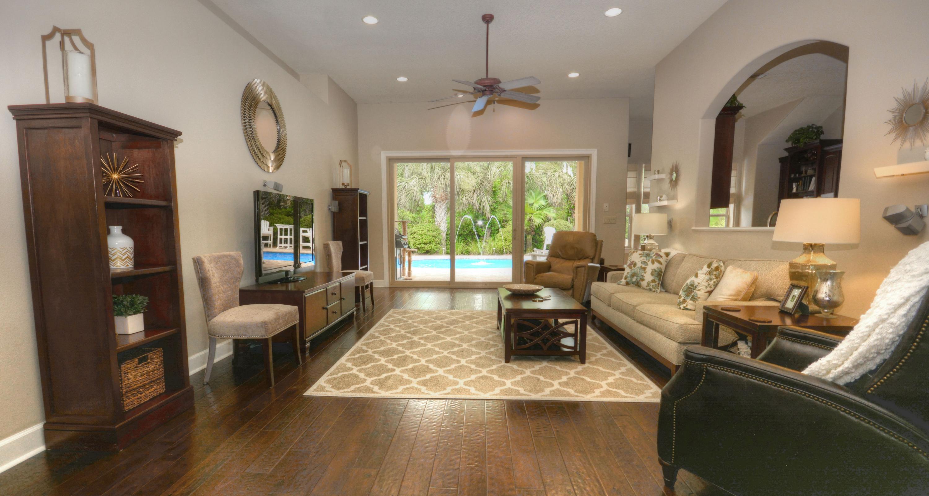 CHARDONNAY ESTATES - Residential