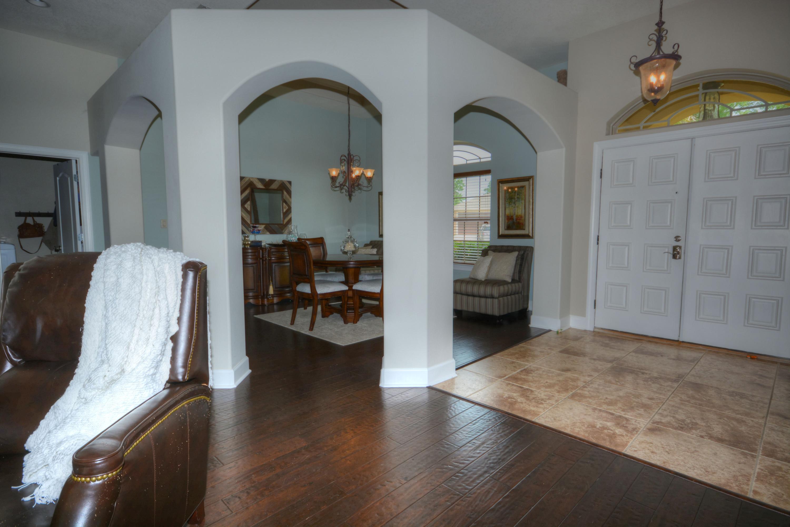 CHARDONNAY ESTATES - Residential