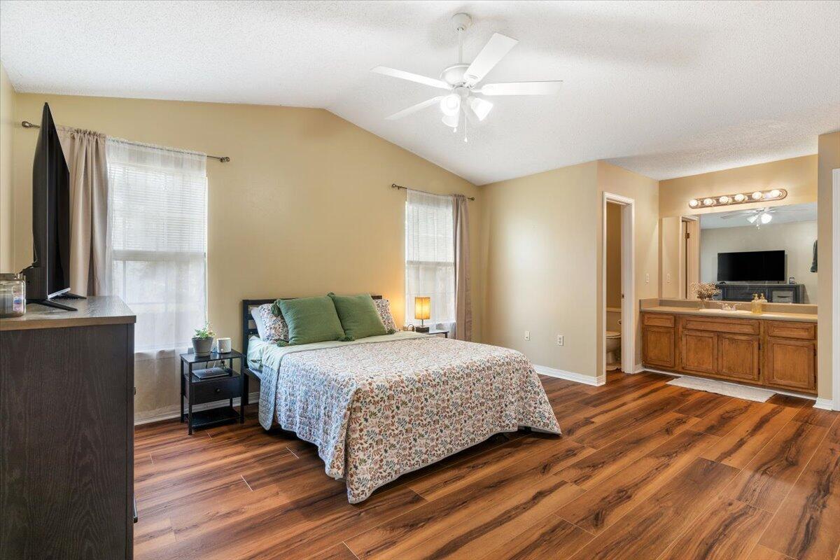 SOUTHVIEW EST - Residential