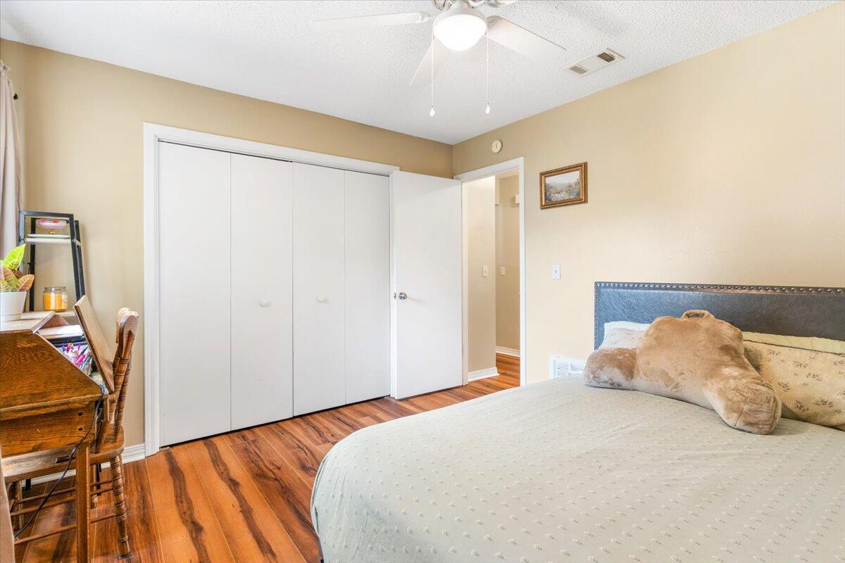 SOUTHVIEW EST - Residential