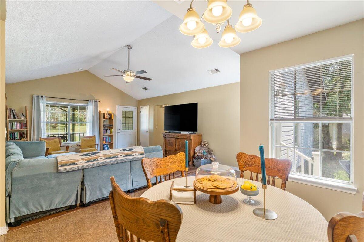 SOUTHVIEW EST - Residential