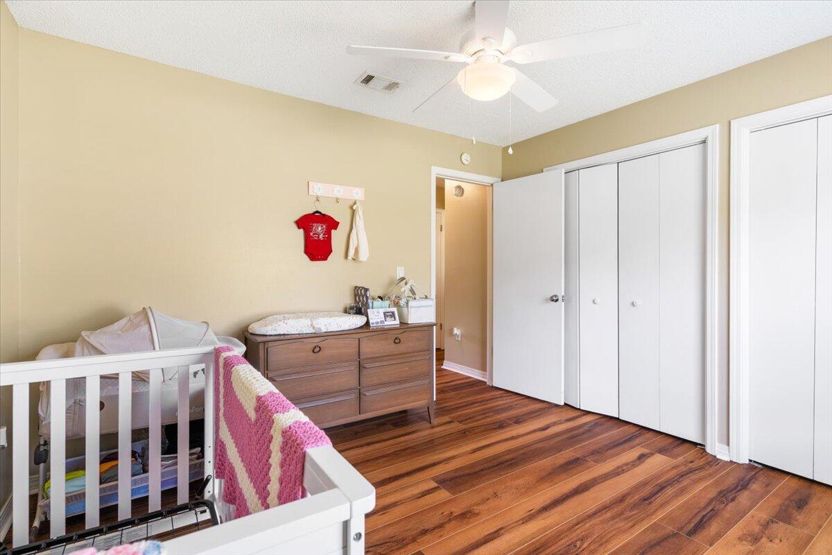 SOUTHVIEW EST - Residential