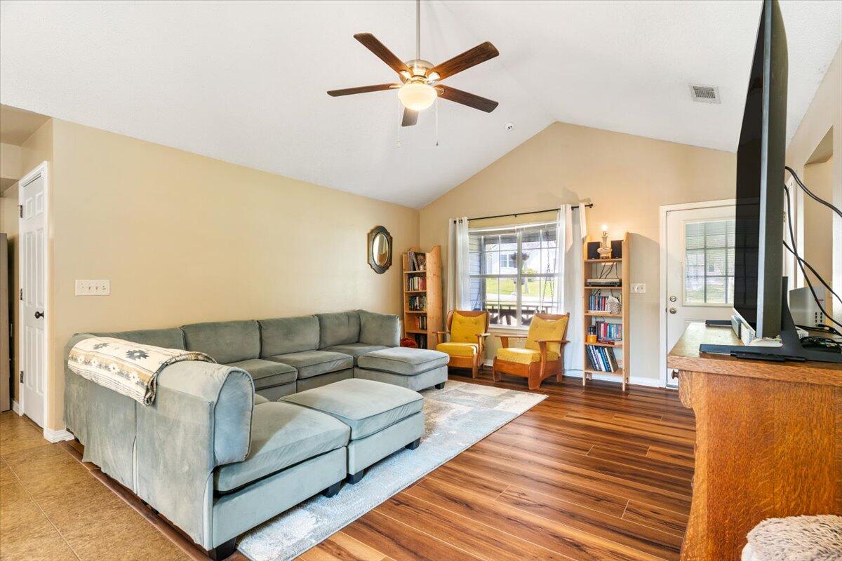 SOUTHVIEW EST - Residential