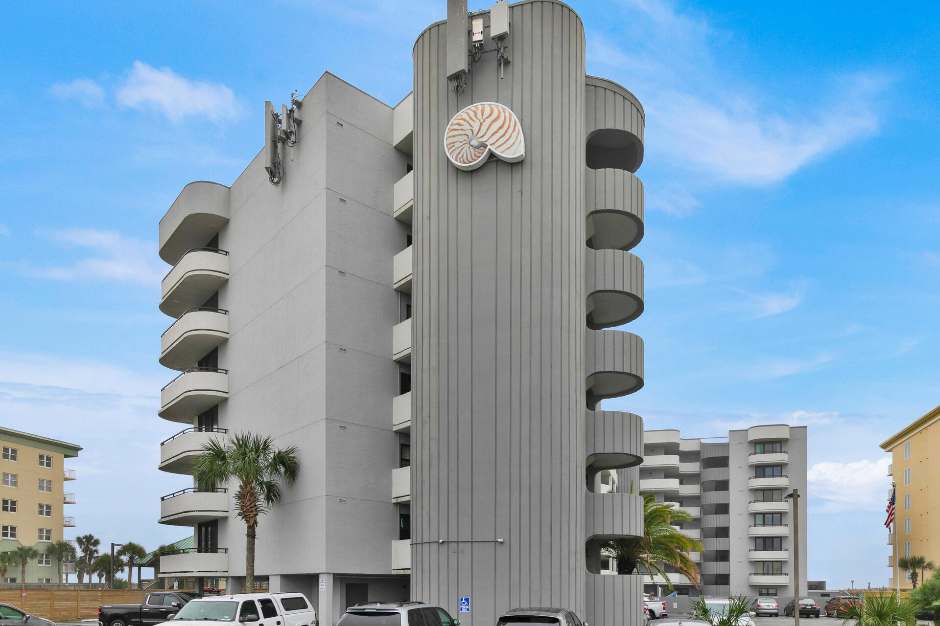 NAUTILUS CONDO - Residential
