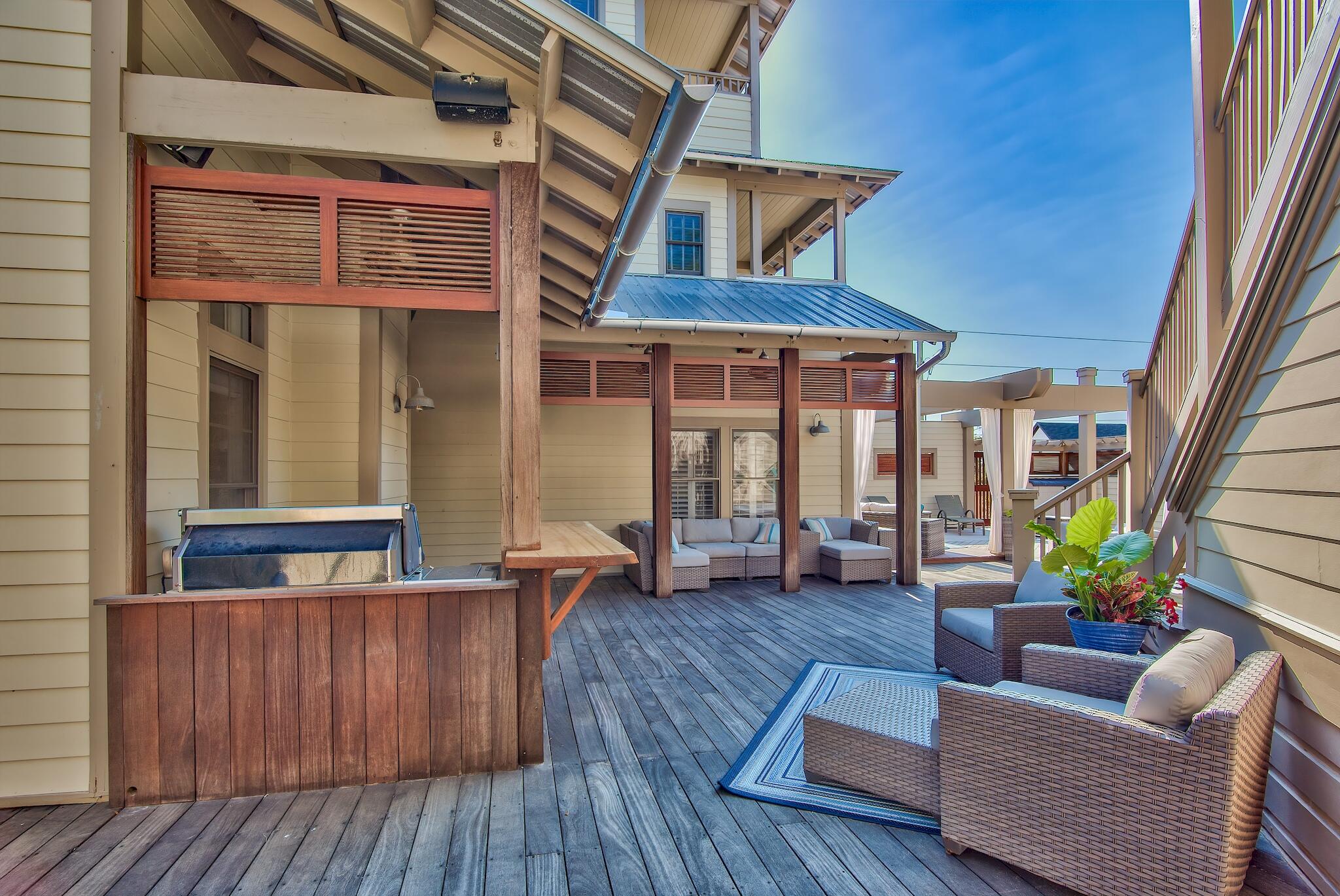 SUMMER RIDGE - Residential