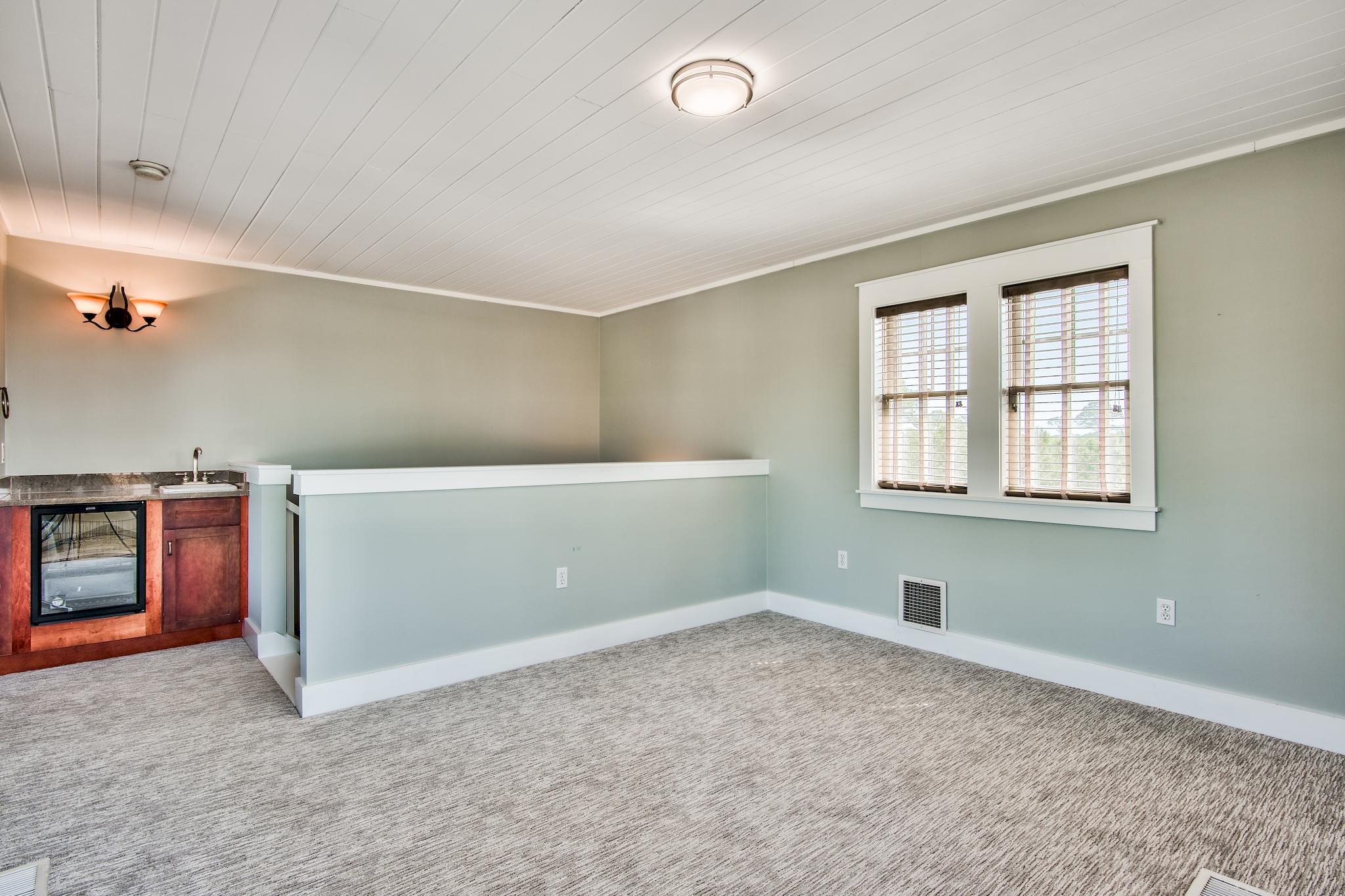 SUMMER RIDGE - Residential