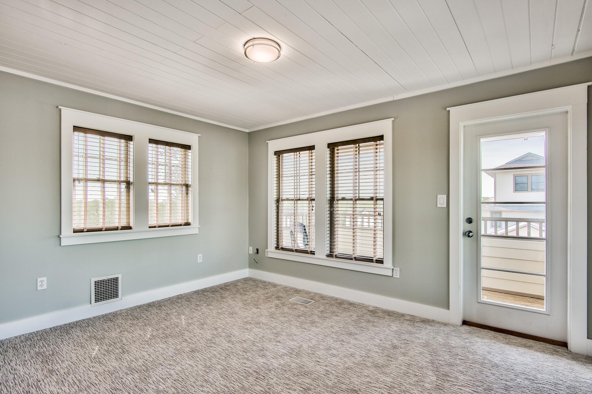 SUMMER RIDGE - Residential