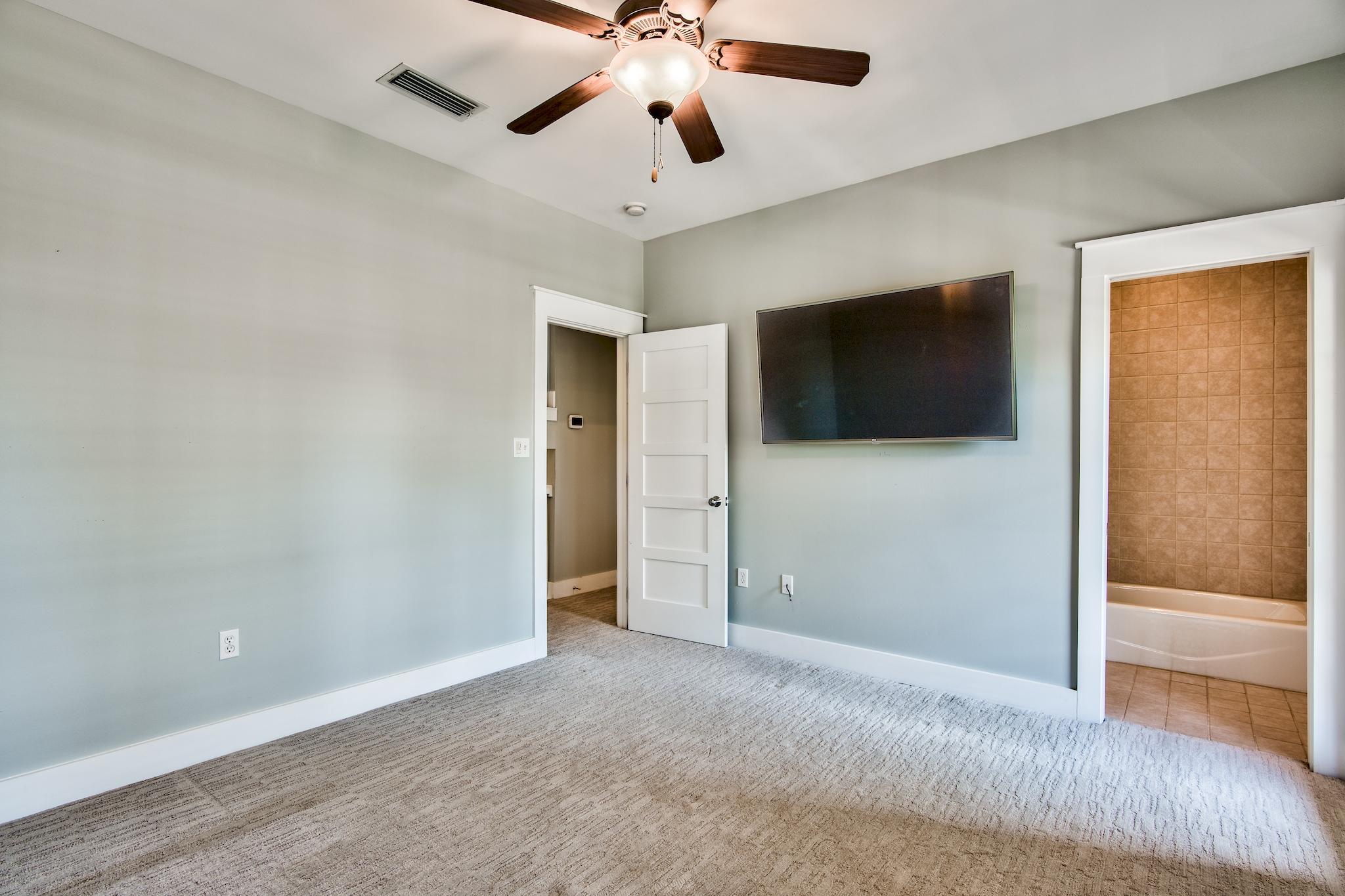 SUMMER RIDGE - Residential